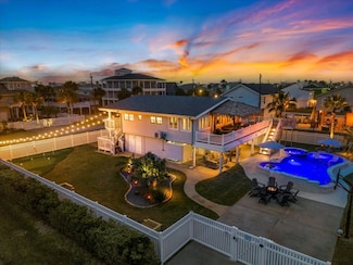 3931 Fort Bend Dr, Galveston, TX 77554