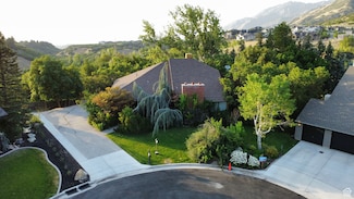 9682 Quail Ridge Rd, Sandy, UT 84092