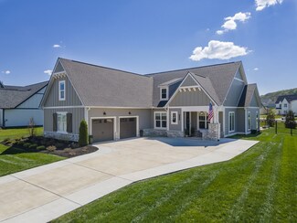 7575 Delancey Dr, College Grove, TN 37046