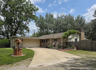 15701 Middlebelt Rd, Romulus, MI 48174