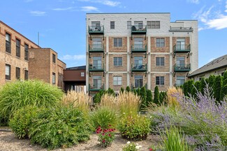 1117 Broad St Unit 2C, Saint Joseph, MI 49085