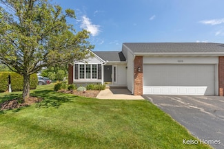 1520 Castlemaine Dr, Zeeland, MI 49464