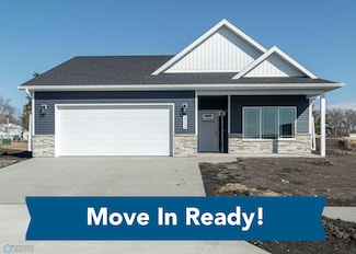 3712 27th St S, Moorhead, MN 56560
