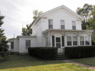 285 S Washington St, Constantine, MI 49042