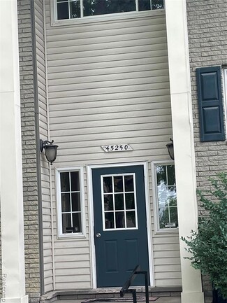 45250 Keding St, Utica, MI 48317