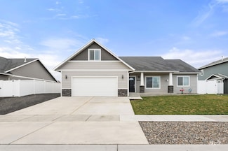 1722 Pioneer Dr, Lewiston, ID 83501