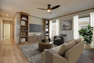 1604 American Dr, Cleburne, TX 77471