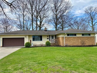 29730 Arthur Ave, Wickliffe, OH 44092
