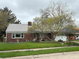 26799 Greenleaf St, Roseville, MI 48066