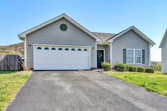 2725 Paddington Station Ln, Vinton, VA 24179