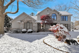 4915 Canyon Trail, Lansing, MI 48917