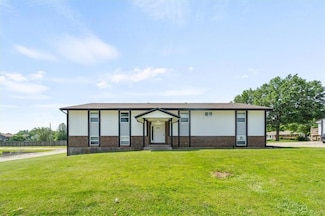 2203 Mission Rd, Harrisonville, MO 64701