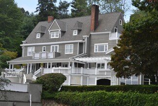 840 Navesink River Rd, Rumson, NJ 07760