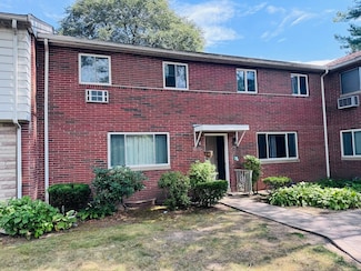 155 Bishop Dr, Framingham, MA 01702