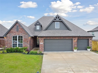 8721 E Joliet St, Broken Arrow, OK 74014