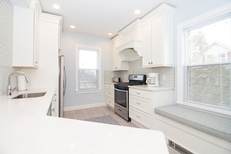 141 Adams St Unit 2, New Bedford, MA 02746