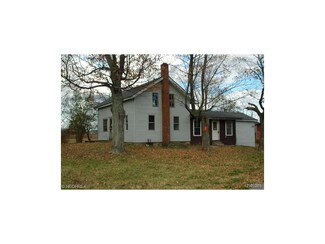 7279 Dewey Rd, Thompson, OH 44086