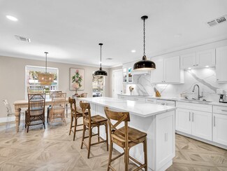 545 Gardenia Ln, Vero Beach, FL 32963