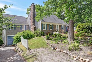 17 Woodstock Dr, Brewster, MA 02631