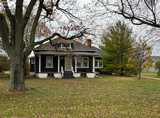 913 N Rymers Rd, Port Clinton, OH 43452