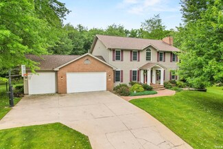 2477 S Paxton Dr, Warsaw, IN 46580