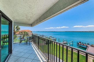 240 Sand Key Estates Dr Unit 222, Clearwater Beach, FL 33767