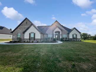 138 Coalson Crossing, Azle, TX 76020