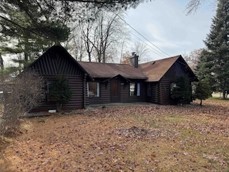 3657 E Houghton Lake Dr, Houghton Lake, MI 48629