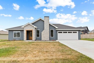 6495 Gail Ct, Hallsville, MO 65255