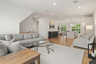 101 Brentwood Cir Unit 101, Danbury, CT 06810