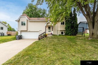 15107 Cornelia Cir, Omaha, NE 68138