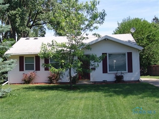 2040 Ketner Ave, Toledo, OH 43613