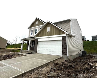 1232 Heathgate Way, Fairborn, OH 45324