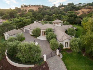 12080 Kate Dr, Los Altos, CA 94022