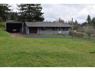 2554 Maple St, Myrtle Point, OR 97458