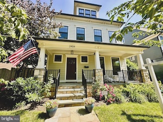 2404 16th St N, Arlington, VA 22201
