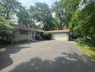 319 Navajo Trail, Chesterton, IN 46304