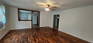 3118 Wallace Ave, Kansas City, MO 64129