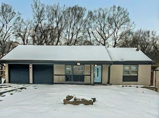 7806 Donnelly Ave, Kansas City, MO 64138