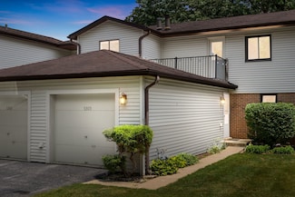 5305 Newport Dr Unit 3, Lisle, IL 60532
