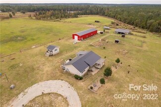 945 Field Trial Rd, Camden, SC 29020