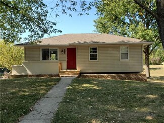 3908 S Harbaugh Dr, Independence, MO 64055