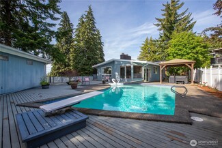4302 Elwood Dr W, University Place, WA 98466