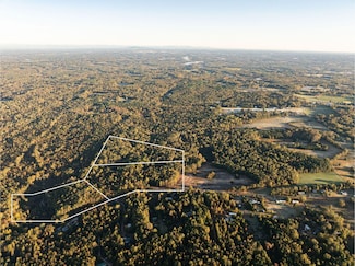 225 W Chapman Rd, Belton, SC 29627