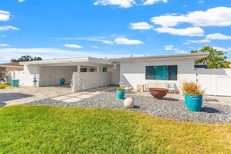 10112 Paradise Blvd, Treasure Island, FL 33706