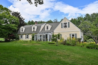 90 Giles Rd, East Kingston, NH 03827