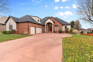 1350 E Siler Pkwy, Springfield, MO 65804