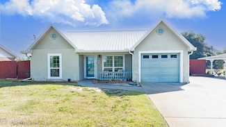 3912 Long John Dr, Panama City, FL 32408