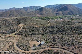 5720 Miners Pick Rd, Mayer, AZ 86333