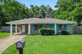 2409 Knox St, Gulfport, MS 39503